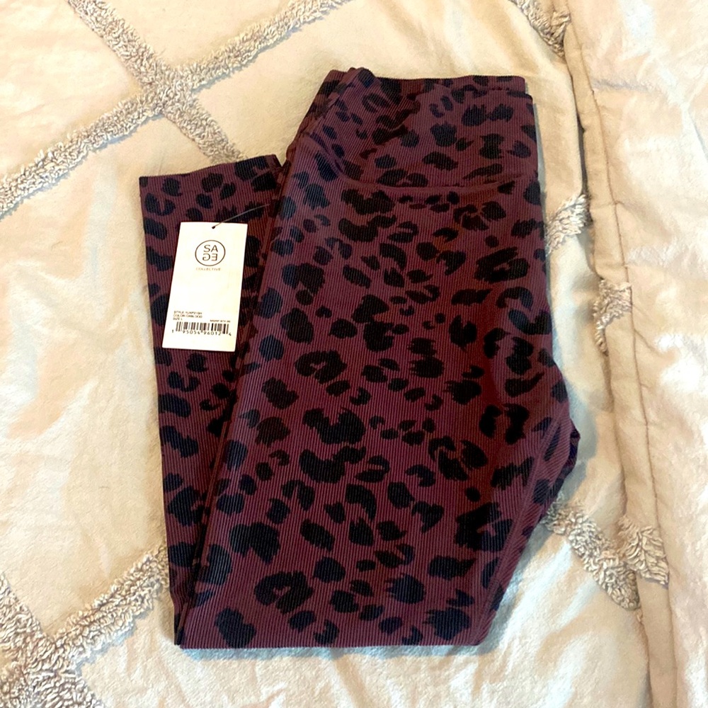 Sage Collective leggings
